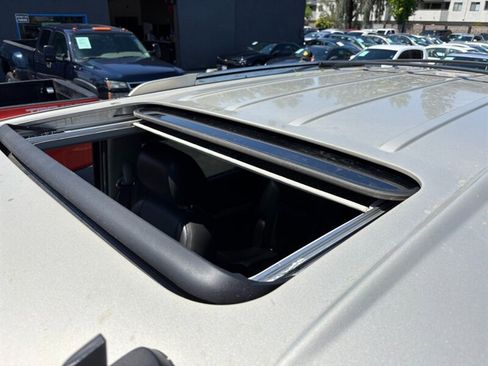 Used 2014 GMC Yukon Denali image 21