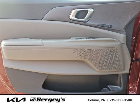 New 2026 Kia Carnival EX FWD image 9