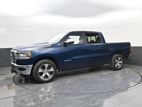 Used 2023 RAM 1500 Laramie AWD/4WD image 4