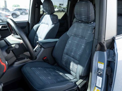 Used 2023 Ford Bronco Heritage Edition image 13