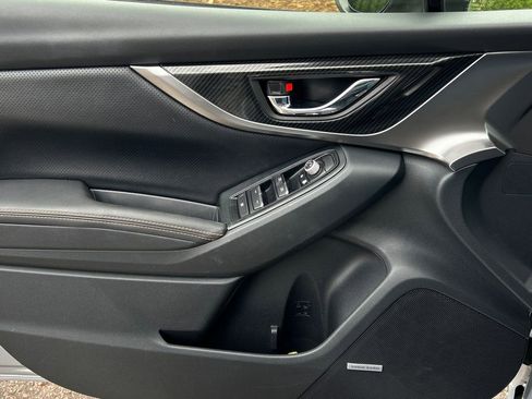 Used 2019 Subaru Crosstrek 2.0i Limited w/ Moonroof Package w/Navigation image 25