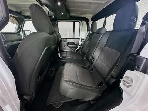 Certified 2025 Jeep Gladiator Mojave w/ Steel Bumper Group image 35