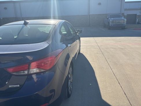 Used 2014 Hyundai Elantra Limited image 22