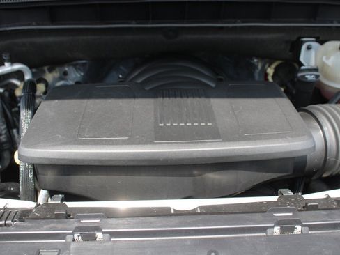 Used 2021 Chevrolet Tahoe High Country w/ Premium Package image 31