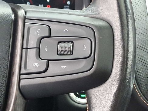 Used 2022 GMC Yukon AT4 image 25