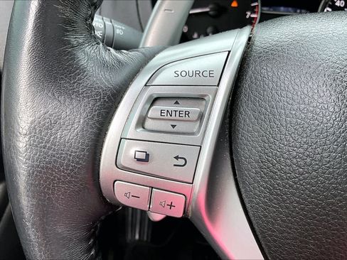 Used 2018 Nissan Altima 3.5 SL FWD image 21