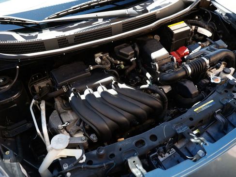 Used 2015 Nissan Versa S Plus image 43