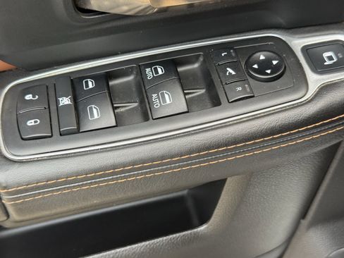 Used 2019 RAM 3500 Limited image 26