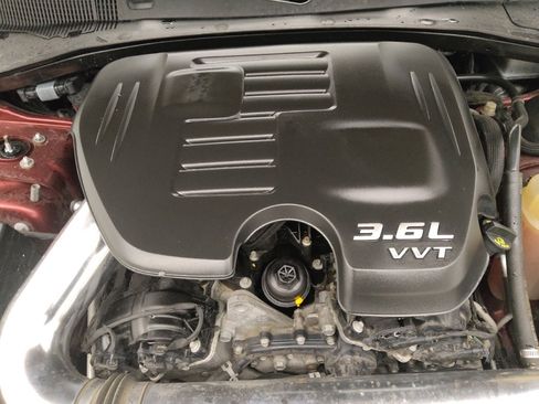 Used 2018 Dodge Charger SXT w/ Blacktop Package RWD image 30