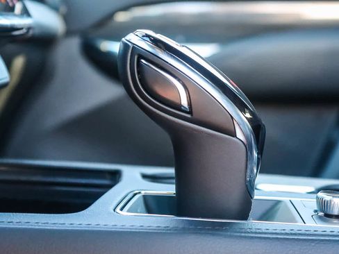 Used 2024 Cadillac XT4 Sport w/ Technology Package image 21