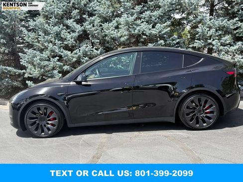 Used 2023 Tesla Model Y Performance AWD/4WD image 4