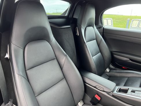 Used 2016 Porsche Boxster RWD image 35