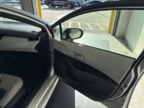 Used 2019 Toyota Corolla SE image 7