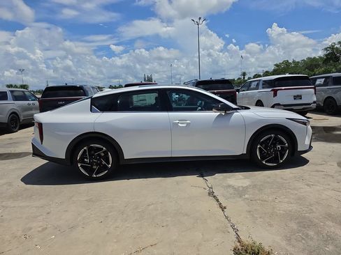 New 2026 Kia K4 GT-Line Turbo w/ GT-Line Premium Package FWD image 9