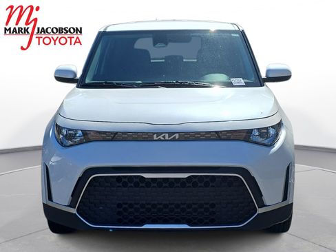 Used 2024 Kia Soul LX w/ Option Group 015 image 3