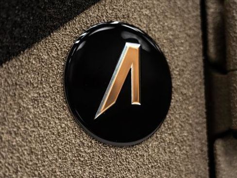 Used 2025 Jeep Gladiator Sport image 22