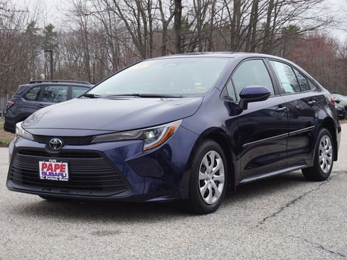 Used 2024 Toyota Corolla LE FWD image 1