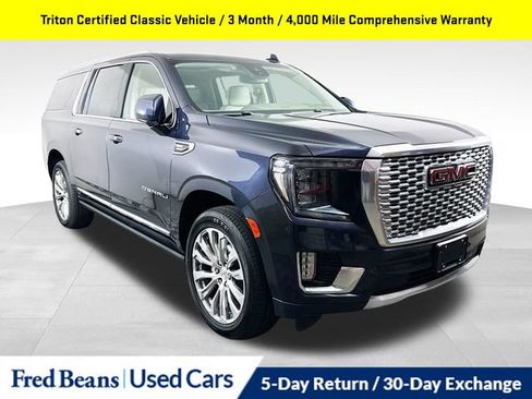 Used 2023 GMC Yukon XL Denali AWD/4WD image 1
