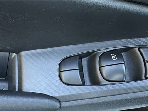 Used 2024 Nissan Altima 2.5 S image 11