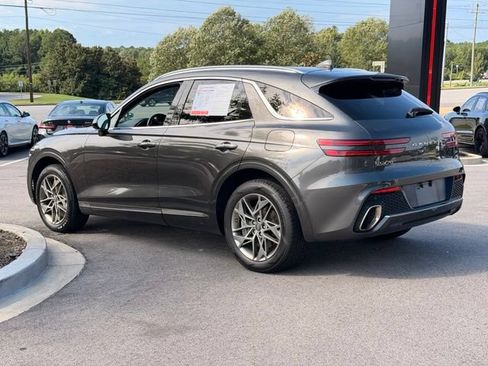 Used 2025 Genesis GV70 2.5T AWD/4WD image 9