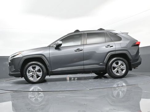 Certified 2022 Toyota RAV4 XLE image 32