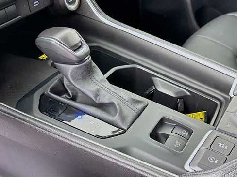 Certified 2025 Toyota Grand Highlander AWD image 16