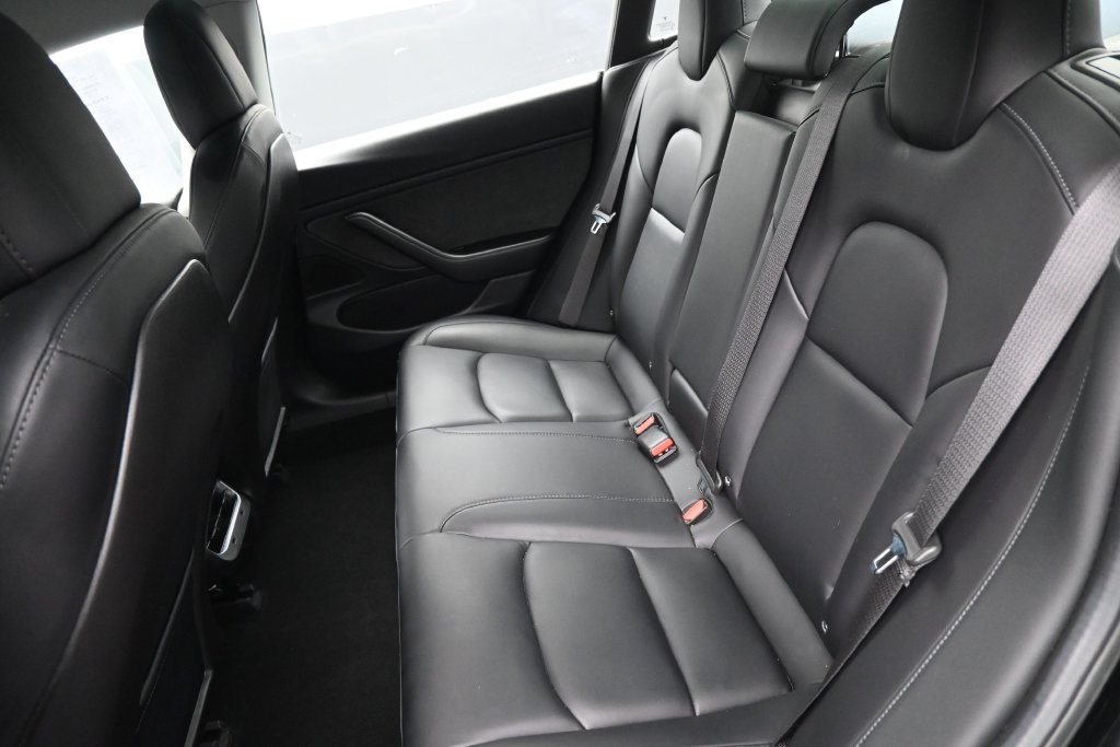 Used 2018 Tesla Model 3 Long Range RWD image 24