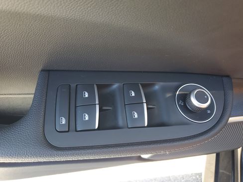 Used 2022 Alfa Romeo Giulia Ti w/ Active Assist Plus Package image 25