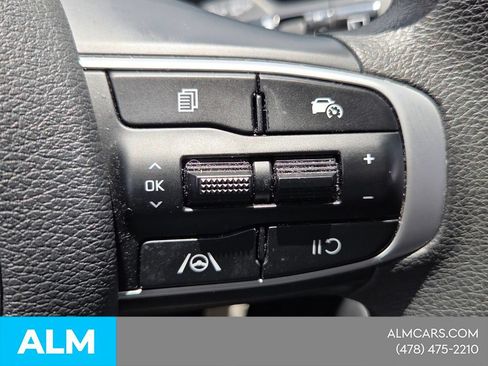 Used 2025 Kia Sportage LX FWD image 22
