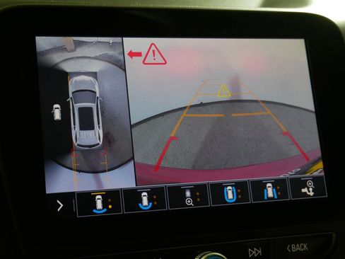 Used 2020 Chevrolet Equinox Premier AWD/4WD image 33