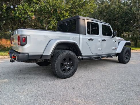 Used 2022 Jeep Gladiator Mojave AWD/4WD image 9