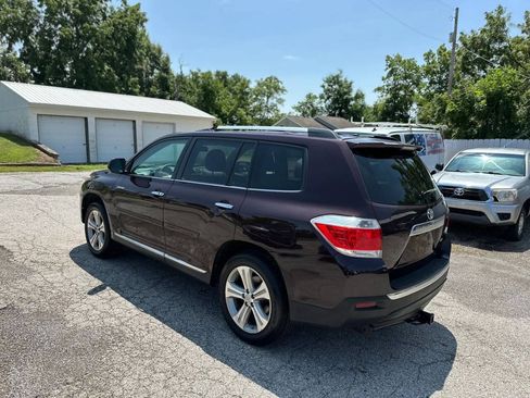 Used 2011 Toyota Highlander Limited w/ Tow Pkg AWD/4WD image 8