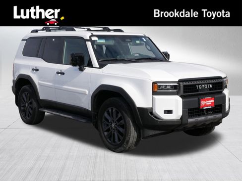 Used 2025 Toyota Land Cruiser image 1