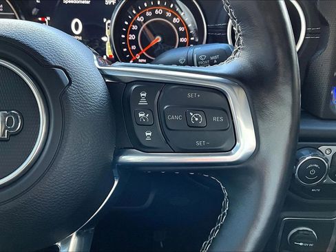 Used 2021 Jeep Gladiator Overland w/ Popular Equipment Package image 21