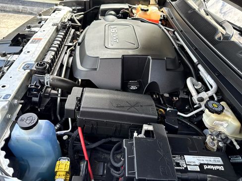 Used 2016 Chevrolet Colorado LT w/ LT Convenience Package image 38