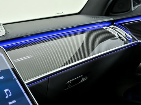 Used 2025 Mercedes-Benz S 63 AMG S image 32