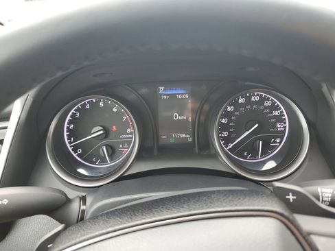 Used 2023 Toyota Camry SE FWD image 21