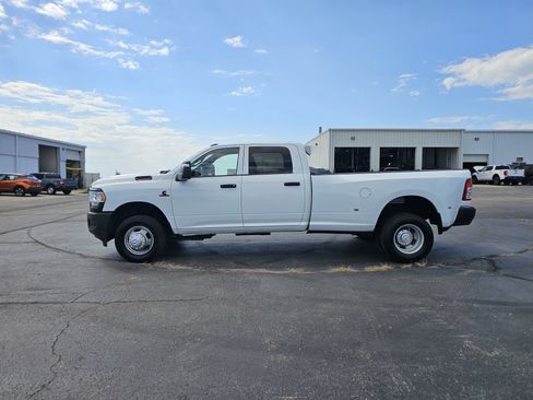 Used 2024 RAM 3500 Tradesman image 5