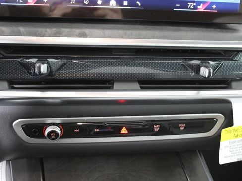 New 2026 BMW X5 xDrive40i w/ Climate Comfort Package image 18