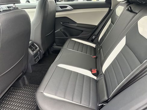 New 2026 Volkswagen Taos SEL AWD/4WD image 28