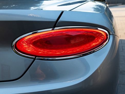 Used 2024 Bentley Continental GT V8 image 39