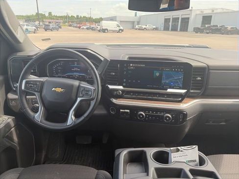 Used 2025 Chevrolet Silverado 2500 LT w/ Safety Package AWD/4WD image 14