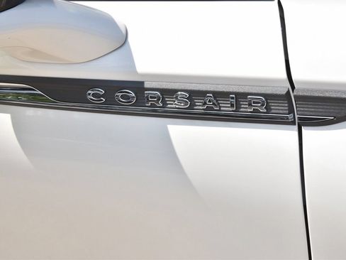 Certified 2022 Lincoln Corsair Reserve w/ Equipment Group 201A AWD/4WD image 39