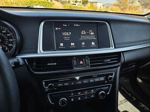 Used 2020 Kia Optima LX FWD image 33