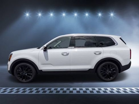 Used 2022 Kia Telluride SX w/ Towing Package FWD image 6