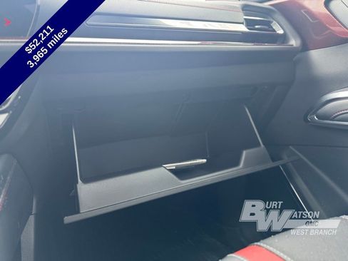 Used 2026 Chevrolet Traverse RS image 23