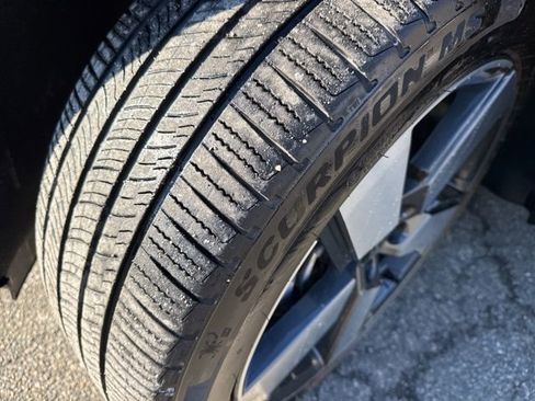 Used 2024 Hyundai Santa Fe Limited image 7