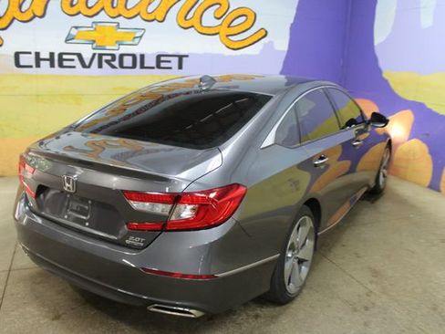 Used 2019 Honda Accord Touring image 8