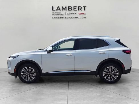 Used 2025 Buick Envision Preferred AWD/4WD image 2
