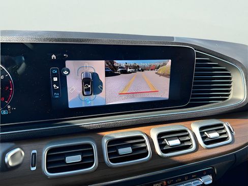 Used 2025 Mercedes-Benz GLE 350 4MATIC image 17